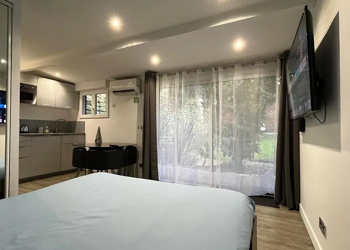 Studio Luxe + Jardin Et Terrasse