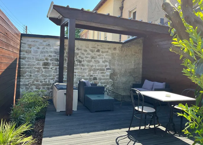Studio Luxe + Jardin Et Terrasse