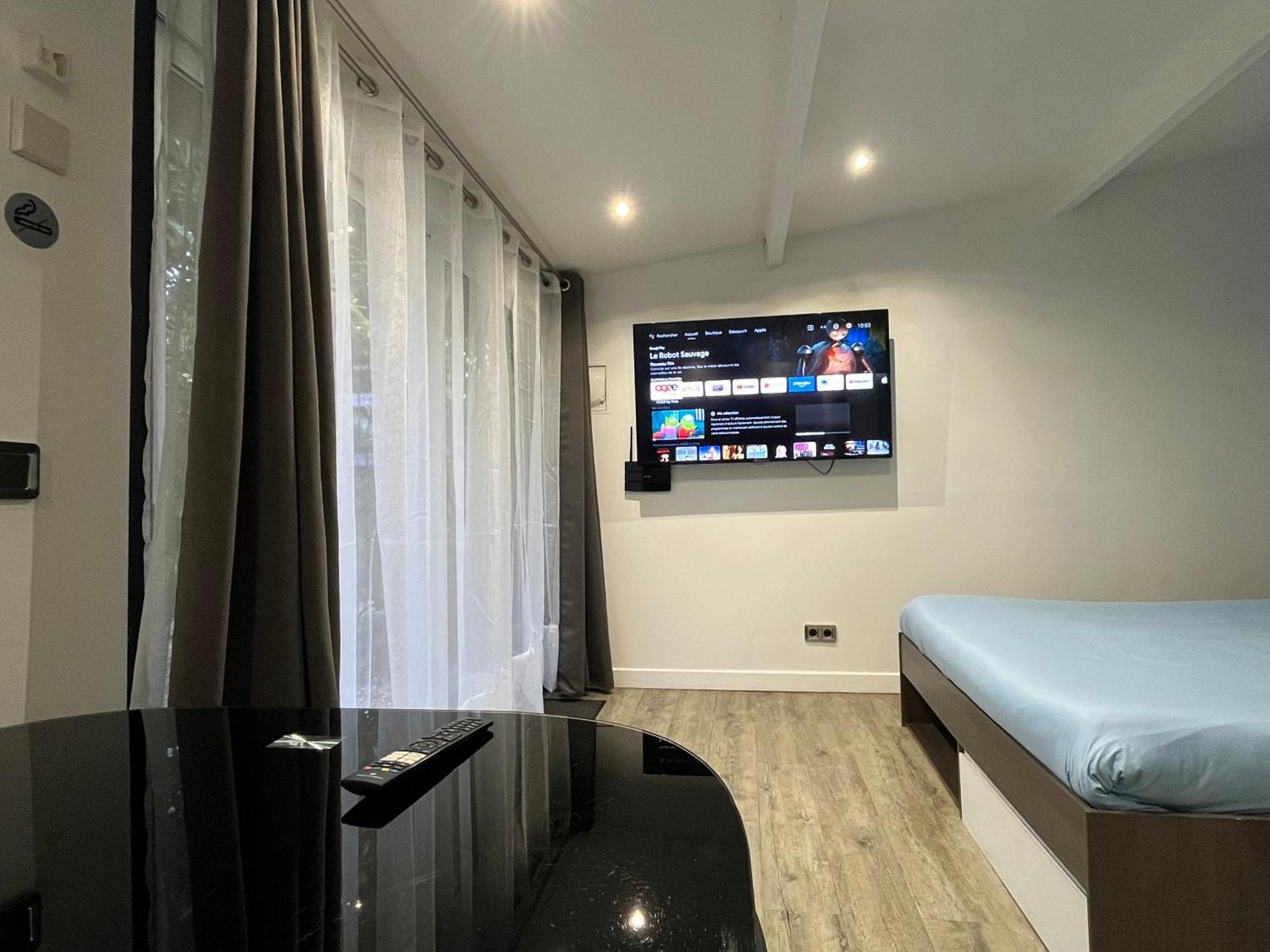 Luxe + Jardin Et Terrasse Hébergement de vacances Pontoise